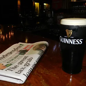 The Helm , Westport Irlanda